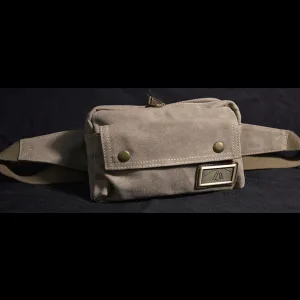LT.  BROWN  FANNY PACK  10"W